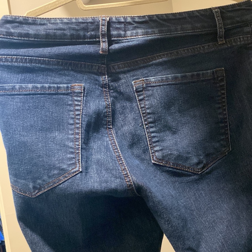 Jeans - Picture 4 of 4